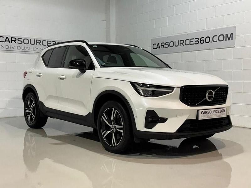 Used Volvo XC40 Plus 163 HP (119 kW) 2023 White SUV