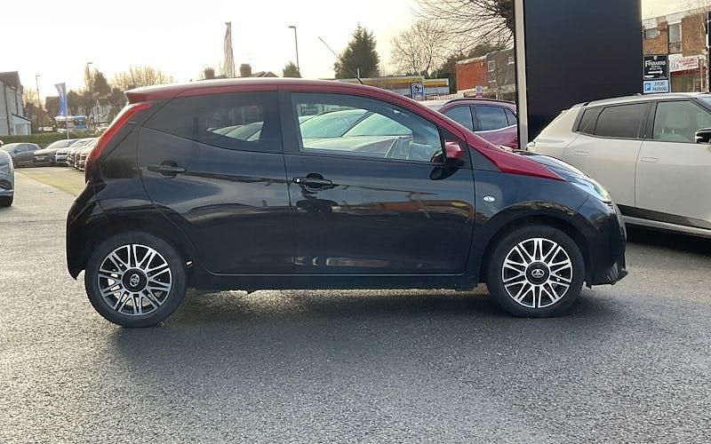 Used Toyota Aygo X-clusiv 72 HP (52 kW) 2021 Hatchback
