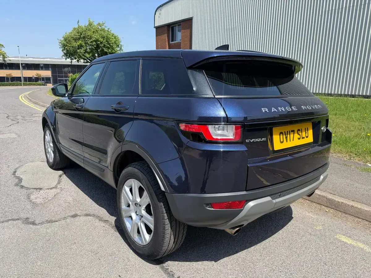 Used Land Rover Range Rover evoque SE 2017 Blue
