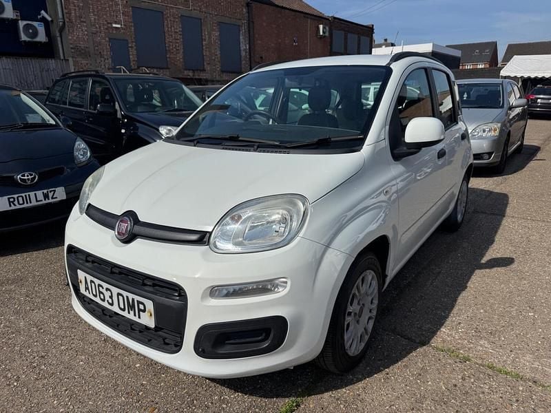 Used Fiat Panda Easy 69 HP (50 kW) 2014 White Hatchback