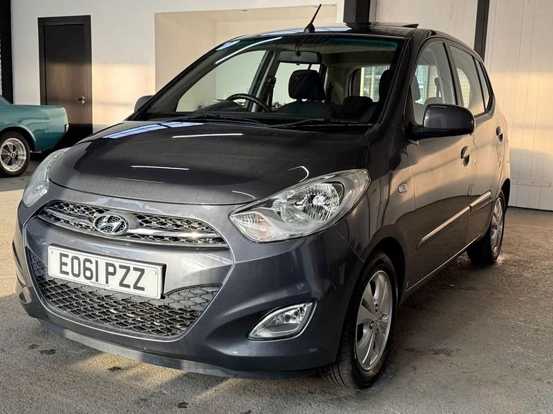 Used Hyundai i10 Style 86 HP (63 kW) 2011 Grey Hatchback