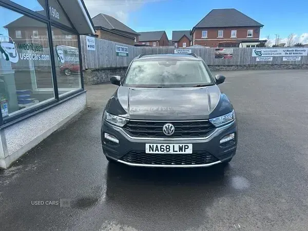 Used VW T-Roc SE 115 HP (84 kW) 2018 Grey SUV