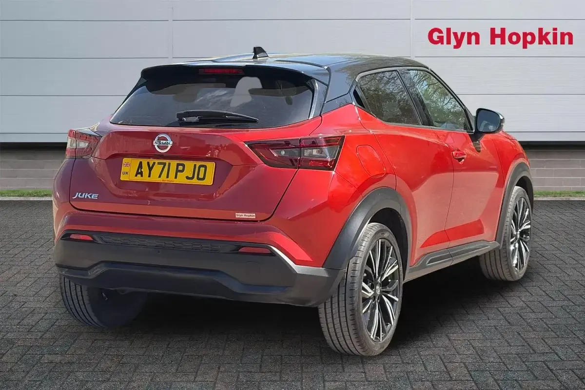 Used Nissan Juke Tekna+ 114 HP (83 kW) 2021 Red SUV