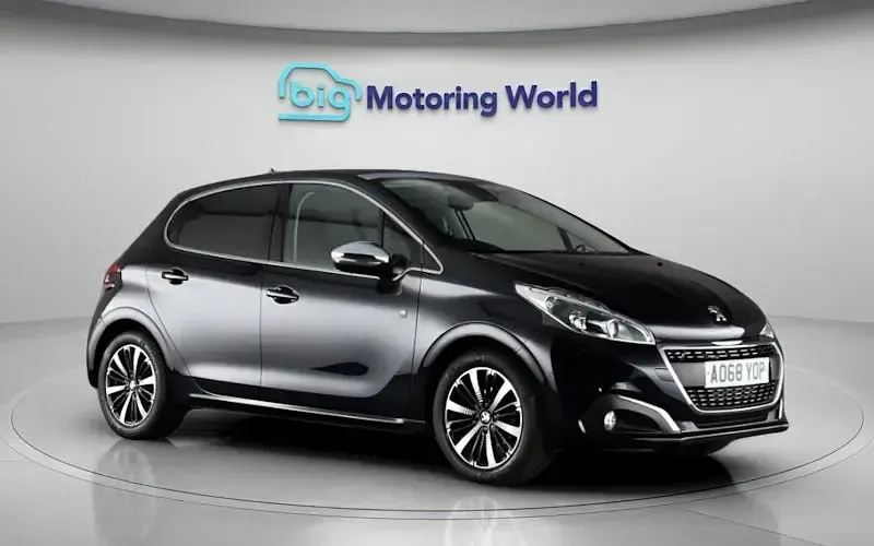Second-hand Peugeot 208 S 82 CP (60 kW) 2019 Albastru Hatchback