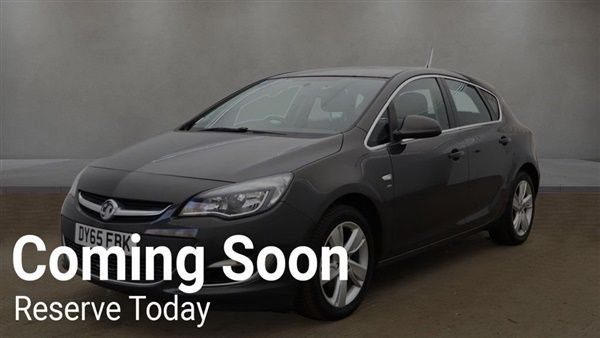 Grey Used 2015 Vauxhall Astra SRi Hatchback | £4,795 (Good price) - Image 1/1