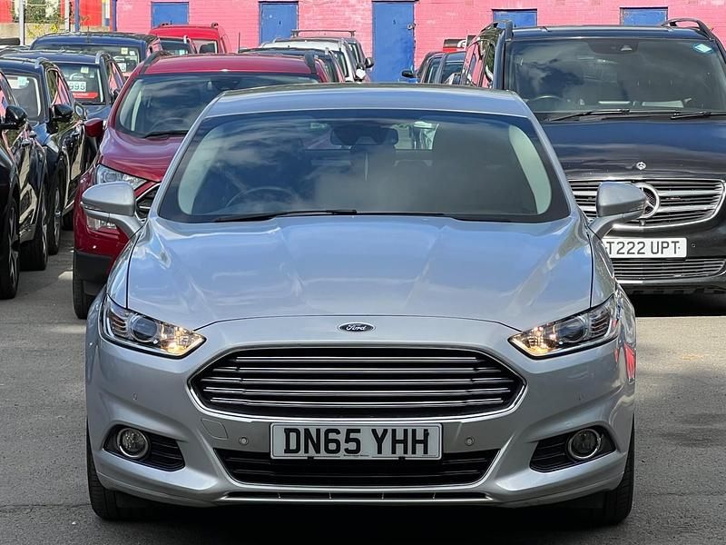 Used Ford Mondeo Titanium 160 HP (117 kW) 2015 Silver Hatchback