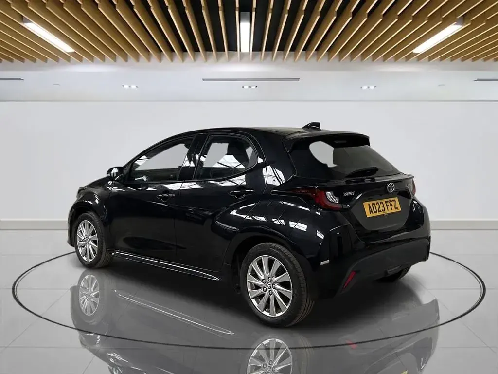 Used Toyota Yaris 116 HP (85 kW) 2023 Black Hatchback