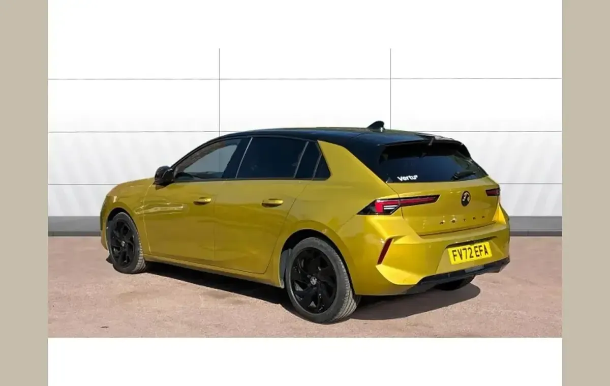 Used Vauxhall Astra GS Line 128 HP (94 kW) 2022 Other Hatchback
