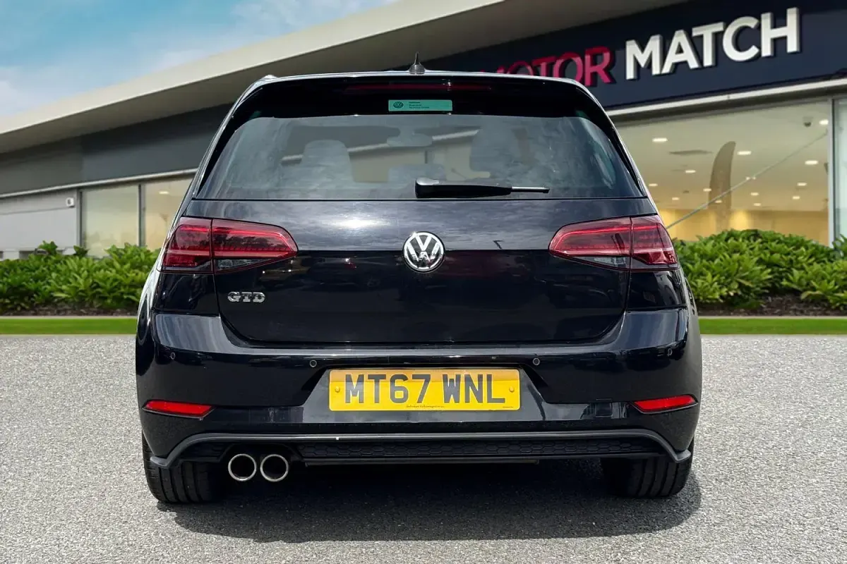 Used VW Golf VII GTD 150 HP (110 kW) 2017 Black Hatchback