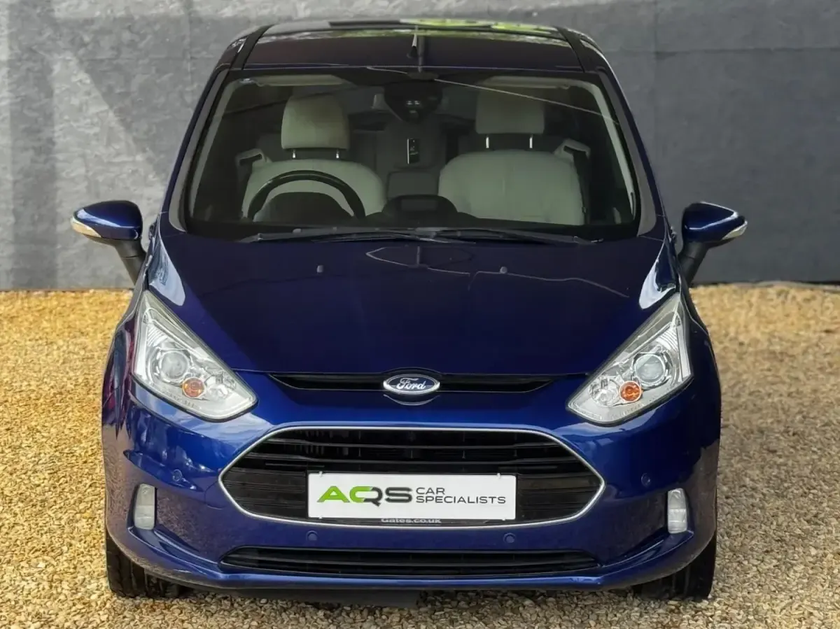 Usado Ford B-MAX Titanium 100 HP (73 kW) 2015 Azul Monovolume