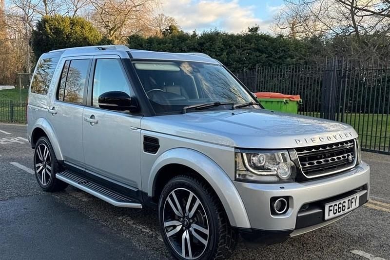 Used 2016 Land Rover Discovery 4 Landmark SUV | £19,850 (Fair price) - Image 1/1