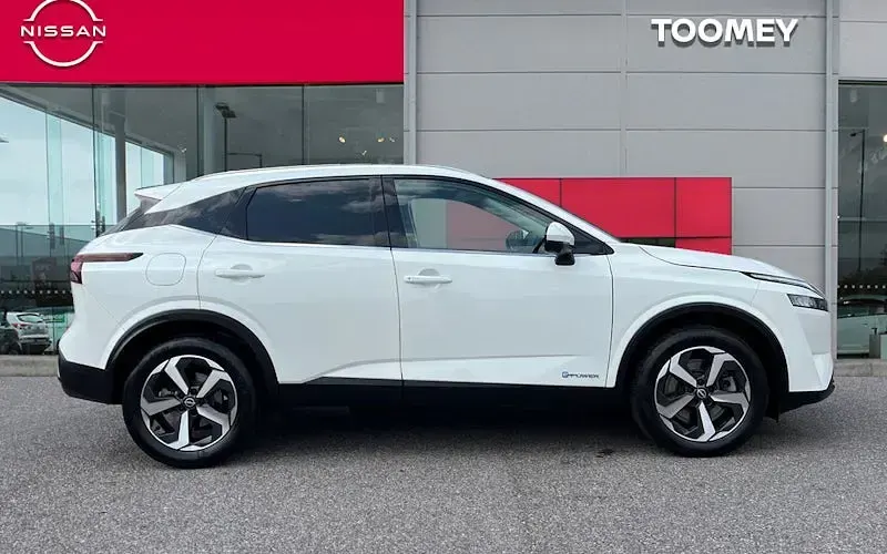 Used Nissan Qashqai N-Connecta 190 HP (139 kW) 2023 White SUV