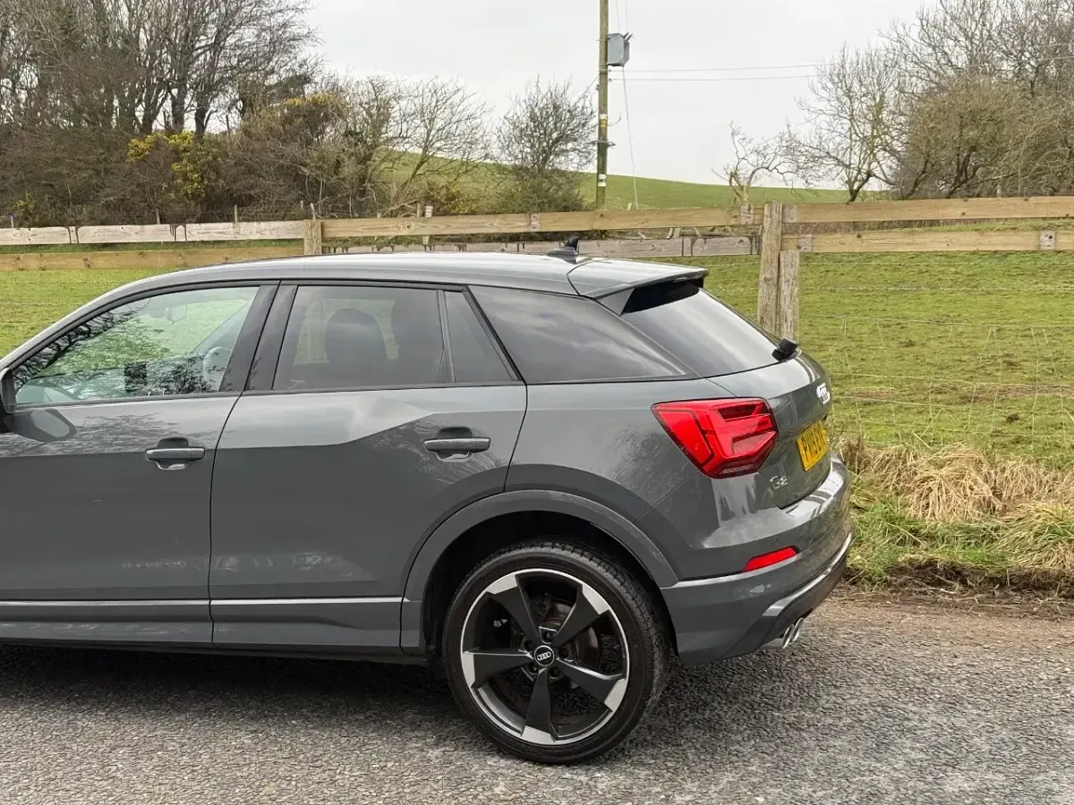 Used Audi Q2 Black Edition 150 HP (110 kW) 2019 Grey SUV