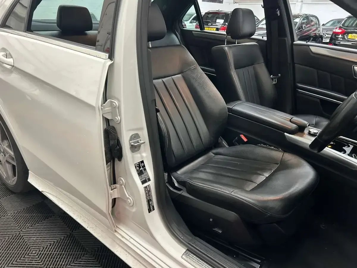 Used Mercedes E220 AMG line 2015 White Sedan