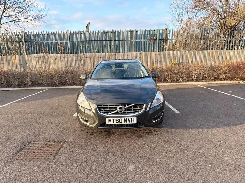 Used Volvo V60 SE Lux 2011 Grey Estate