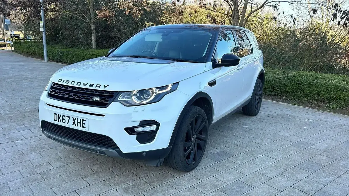 Used Land Rover Discovery 5 HSE 2017 White SUV