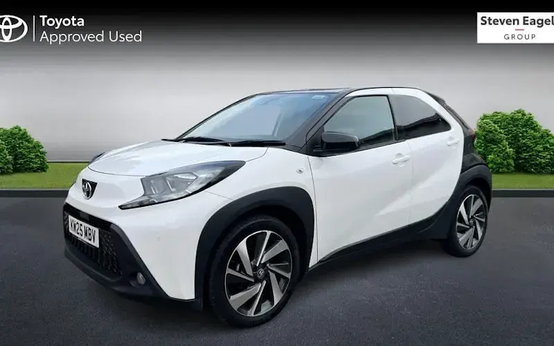 Used Toyota Aygo X 72 HP (52 kW) 2025 White SUV