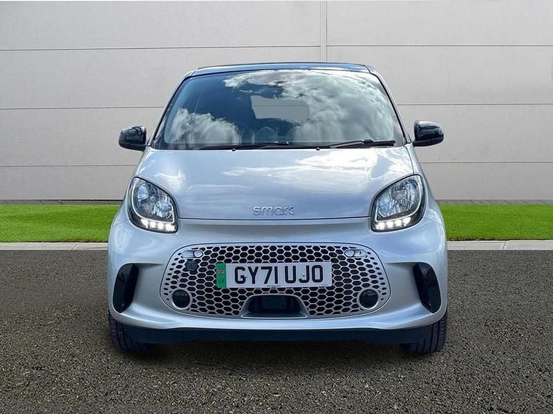 Used Smart ForFour Electric Drive Premium 60 kW (82 HP) 2021 Silver/black Hatchback