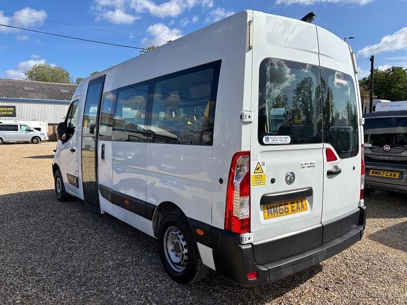 Used Vauxhall Movano 2017 White MPV
