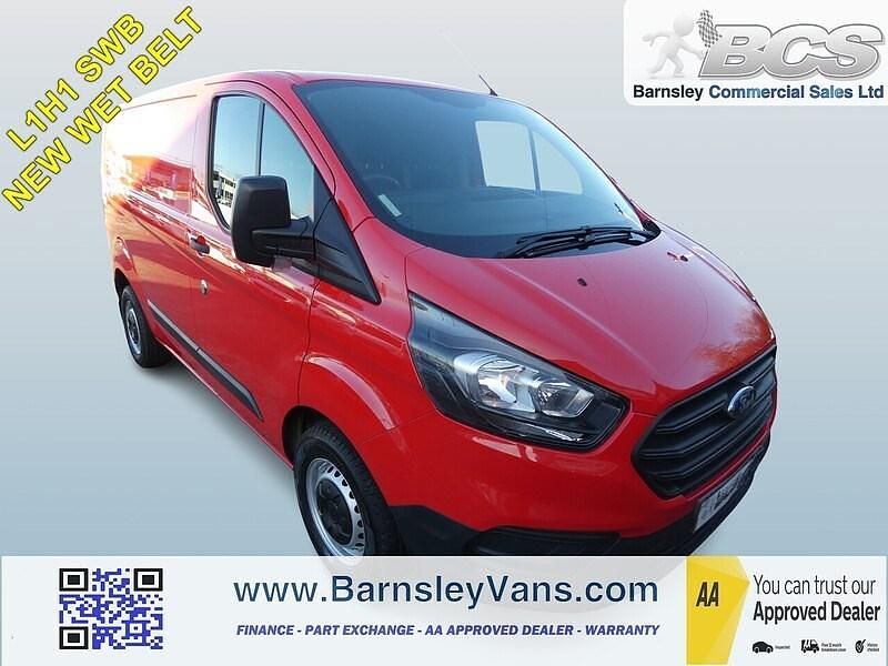 Used Ford Transit Custom 105 HP (77 kW) 2019 Red Van