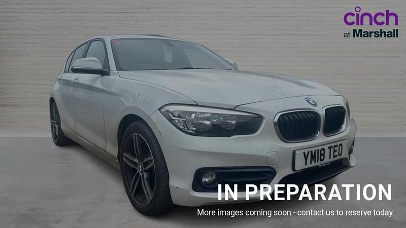 Used BMW 118 Sport Line 136 HP (100 kW) 2018 White Hatchback
