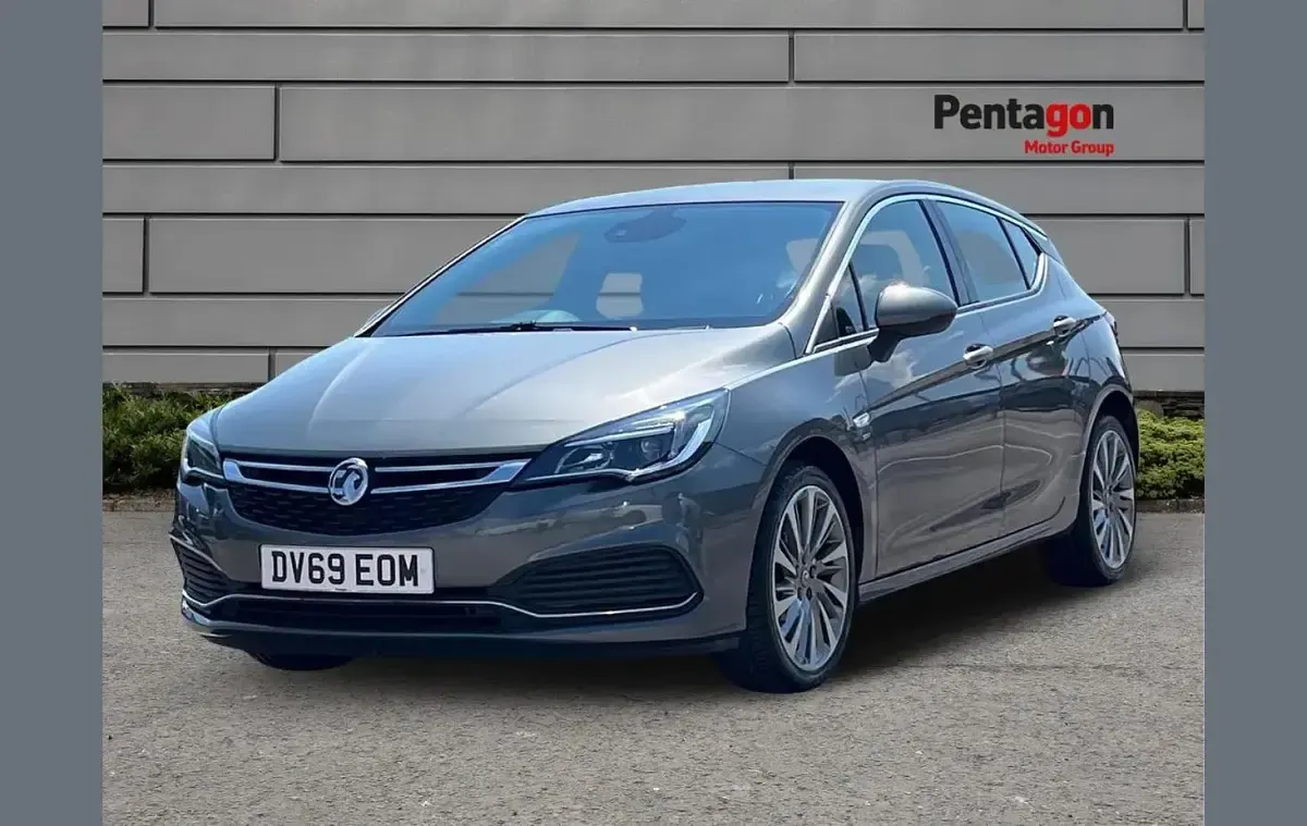 Used Vauxhall Astra SRi 147 HP (108 kW) 2019 Grey Hatchback