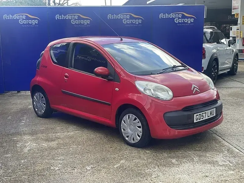 Used Citroën C1 67 HP (49 kW) 2008 Red Hatchback