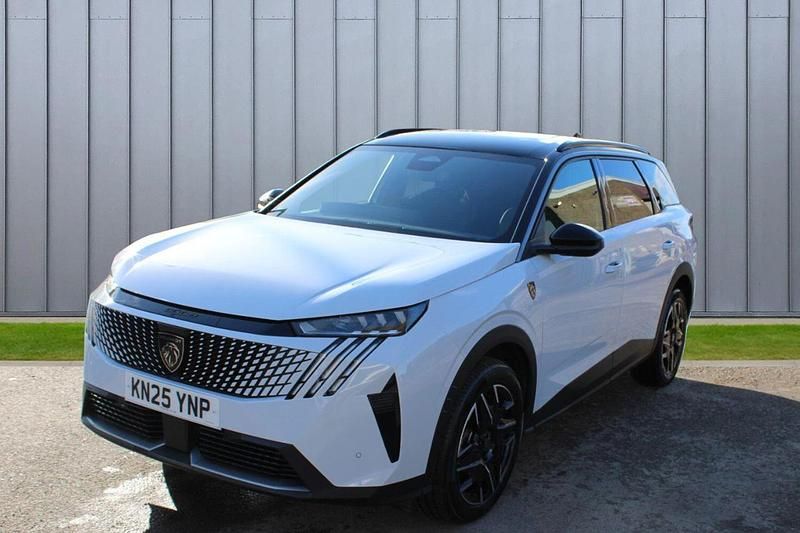 Used Peugeot 5008 GT 134 HP (98 kW) 2025 White SUV