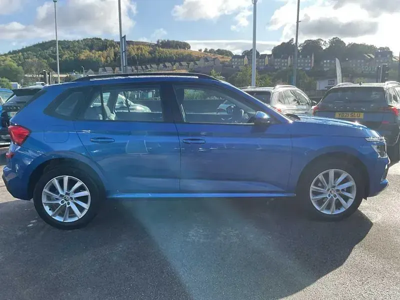 Used Skoda Kamiq SE 70 HP (51 kW) 2024 Blue SUV