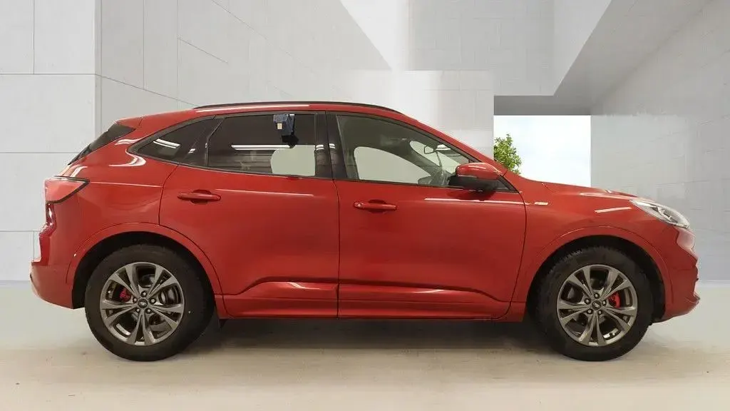 Used Ford Kuga ST-Line 190 HP (139 kW) 2020 Red SUV
