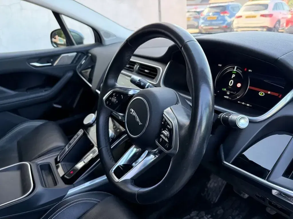 Used Jaguar I-Pace SE 294 kW (400 HP) 2020 Grey SUV