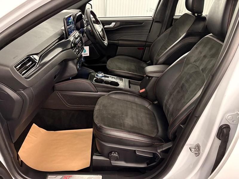 Used Ford Kuga ST-Line 2022 White SUV