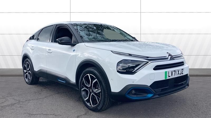 Used Citroën e-C4 Shine 100 kW (136 HP) 2021 White Hatchback