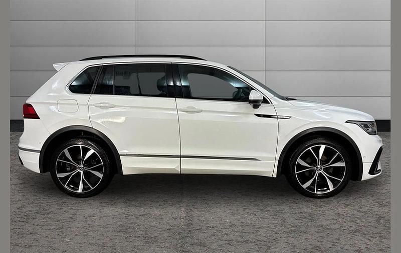 Used VW Tiguan R-line 150 HP (110 kW) 2022 White SUV