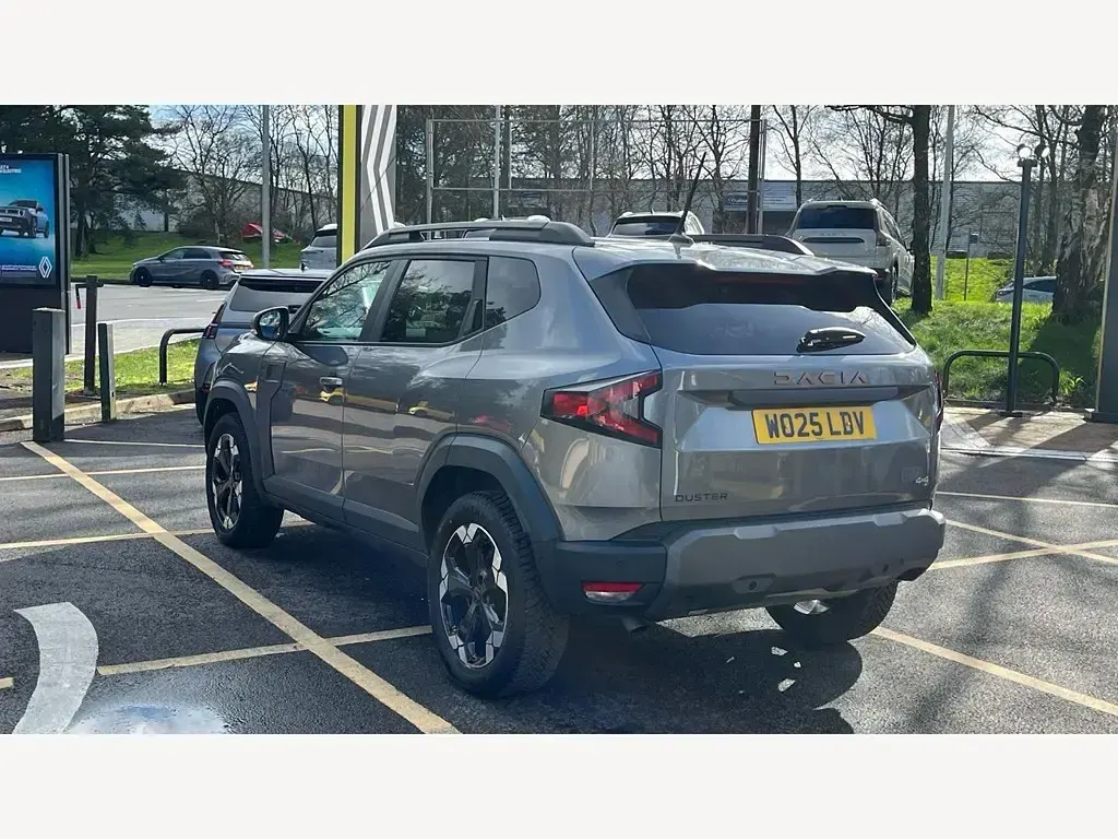 Used Dacia Duster Extreme 130 HP (95 kW) 2025 Grey SUV
