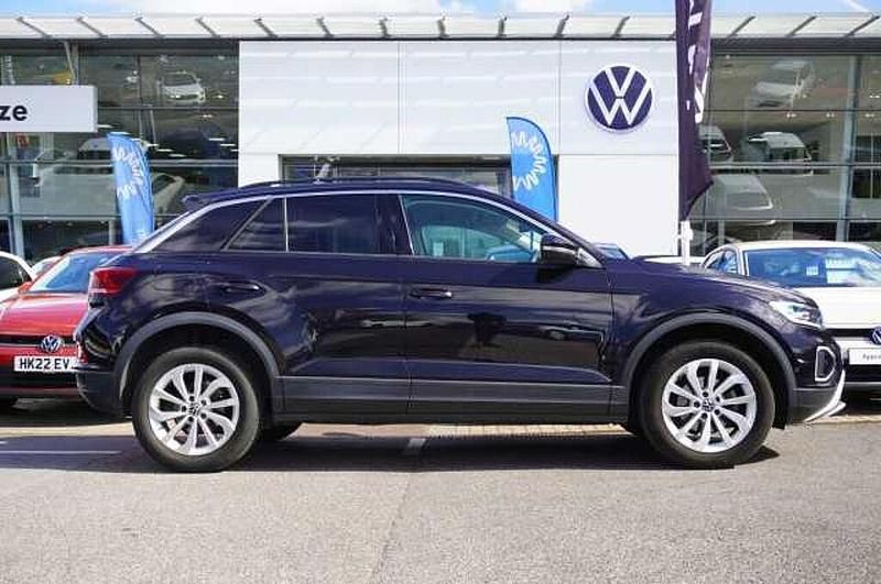 Używany VW T-Roc 115 KM (84 kW) 2024 SUV