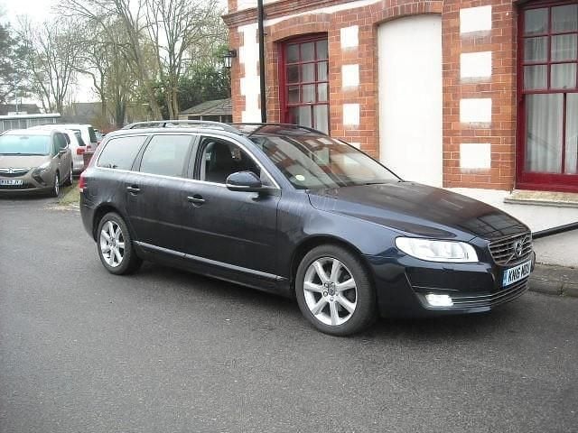 Used Volvo V70 SE 181 HP (133 kW) 2016 Blue Estate