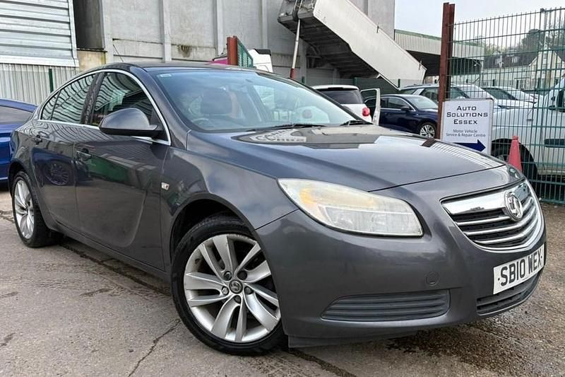 Used Vauxhall Insignia 140 HP (102 kW) 2010 Grey Hatchback