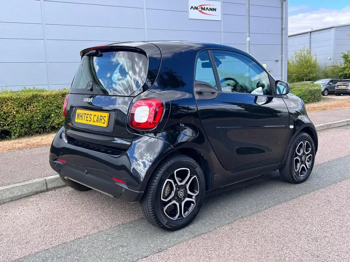 Used Smart ForTwo Coupé Premium 71 HP (52 kW) 2016 Black Coupe