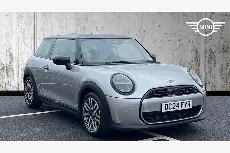 Used Mini Cooper Hatch 154 HP (113 kW) 2024 Silver Hatchback