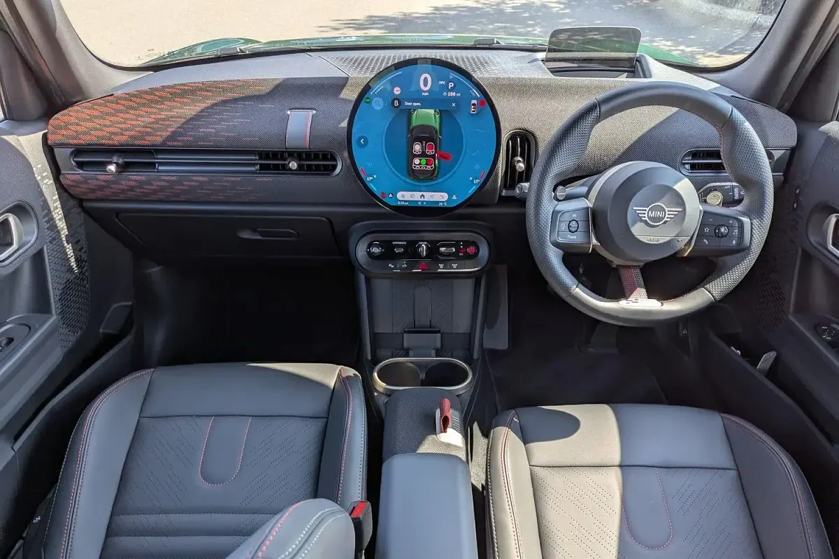 Used Mini Cooper Level 1 113 kW (154 HP) 2026 Green Hatchback