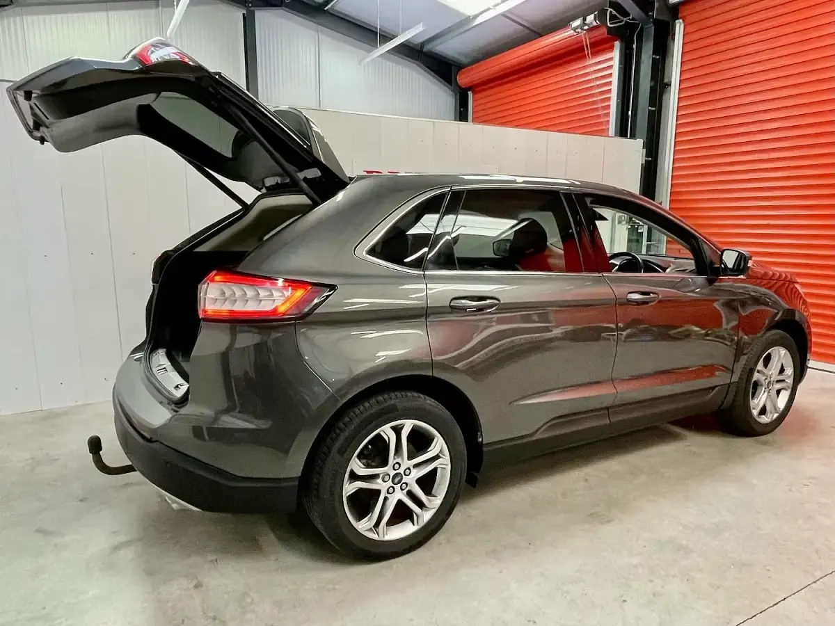 Used Ford Edge Titanium 210 HP (154 kW) 2017 Grey SUV