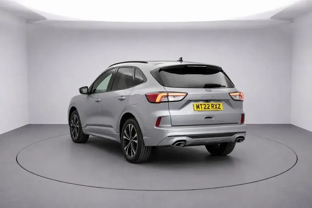 Used Ford Kuga ST-Line 190 HP (139 kW) 2022 Silver SUV