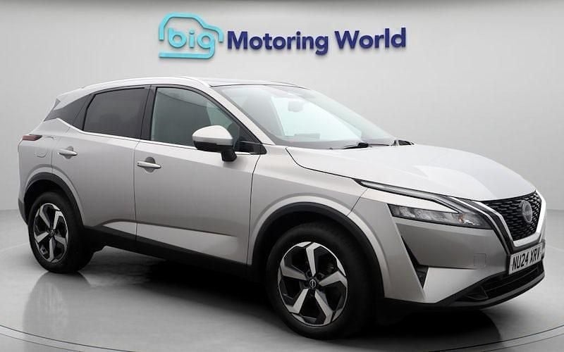 Used 2022 Nissan Qashqai N-Connecta SUV | £19,800 (Expensive) - Image 1/4