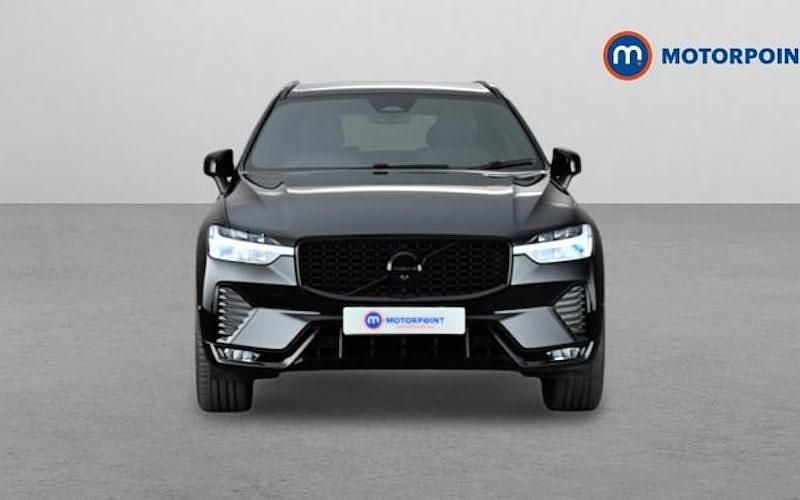 Second-hand Volvo XC60 Plus 250 CP (183 kW) 2025 Negru SUV