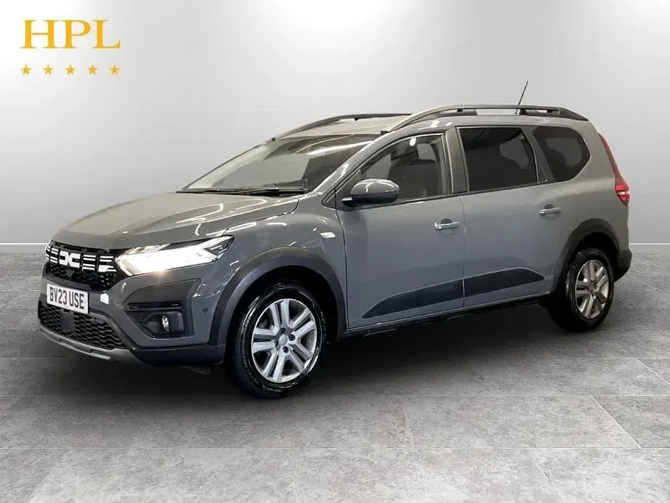 Używany Dacia Jogger Expression 110 KM (80 kW) 2023 Szary Minivan