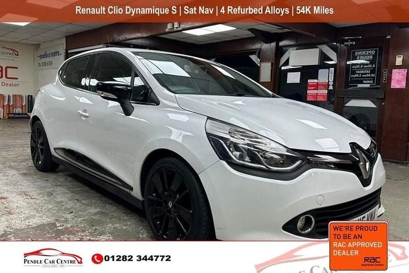 White Used 2015 Renault Clio IV Dynamique Hatchback | £5,795 (Fair price) - Image 1/1