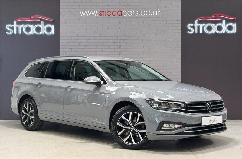 Grey Used 2022 VW Passat SEL Estate | £19,462 (Fair price) - Image 1/4