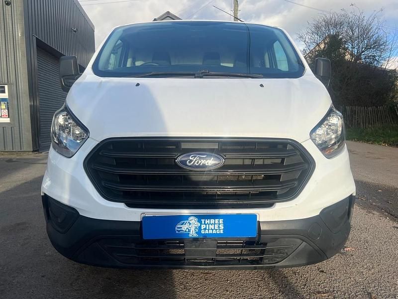 Used Ford Transit Custom 130 HP (95 kW) 2020 White Van