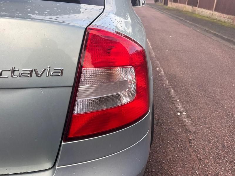 Used Skoda Octavia Elegance 2010 Green Hatchback